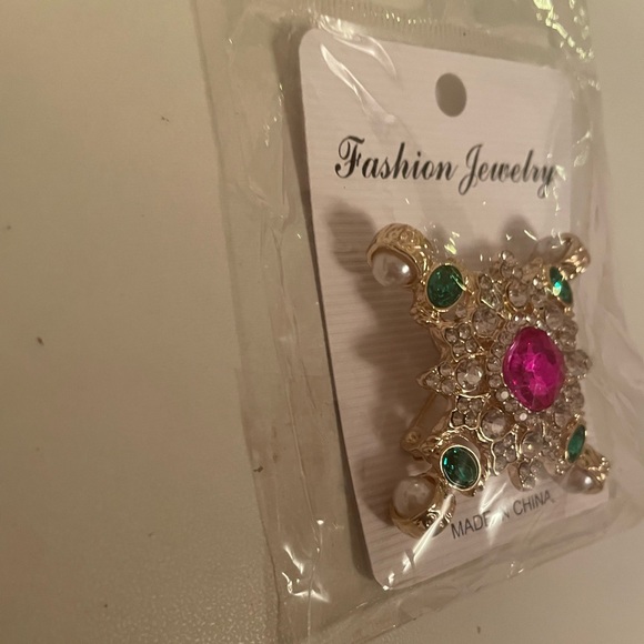 Pink/Green/Pearl/Rhinestone Brooch - Picture 2 of 4